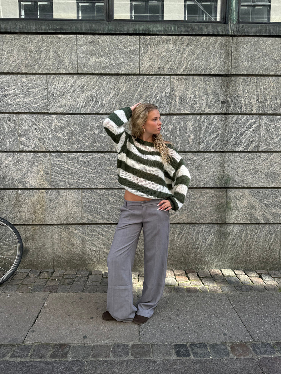 Aida | Strikket sweater med striber – tidløs & hyggelig