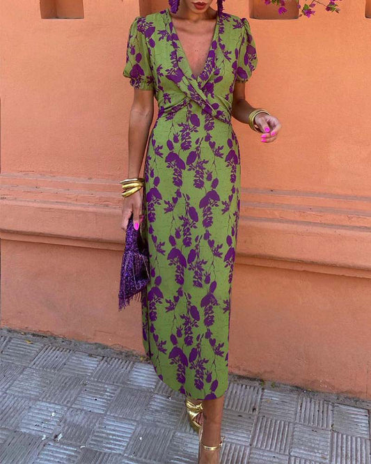 Jasmin | Elegant figursyet kjole med puffærmer