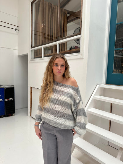Aida | Strikket sweater med striber – tidløs & hyggelig