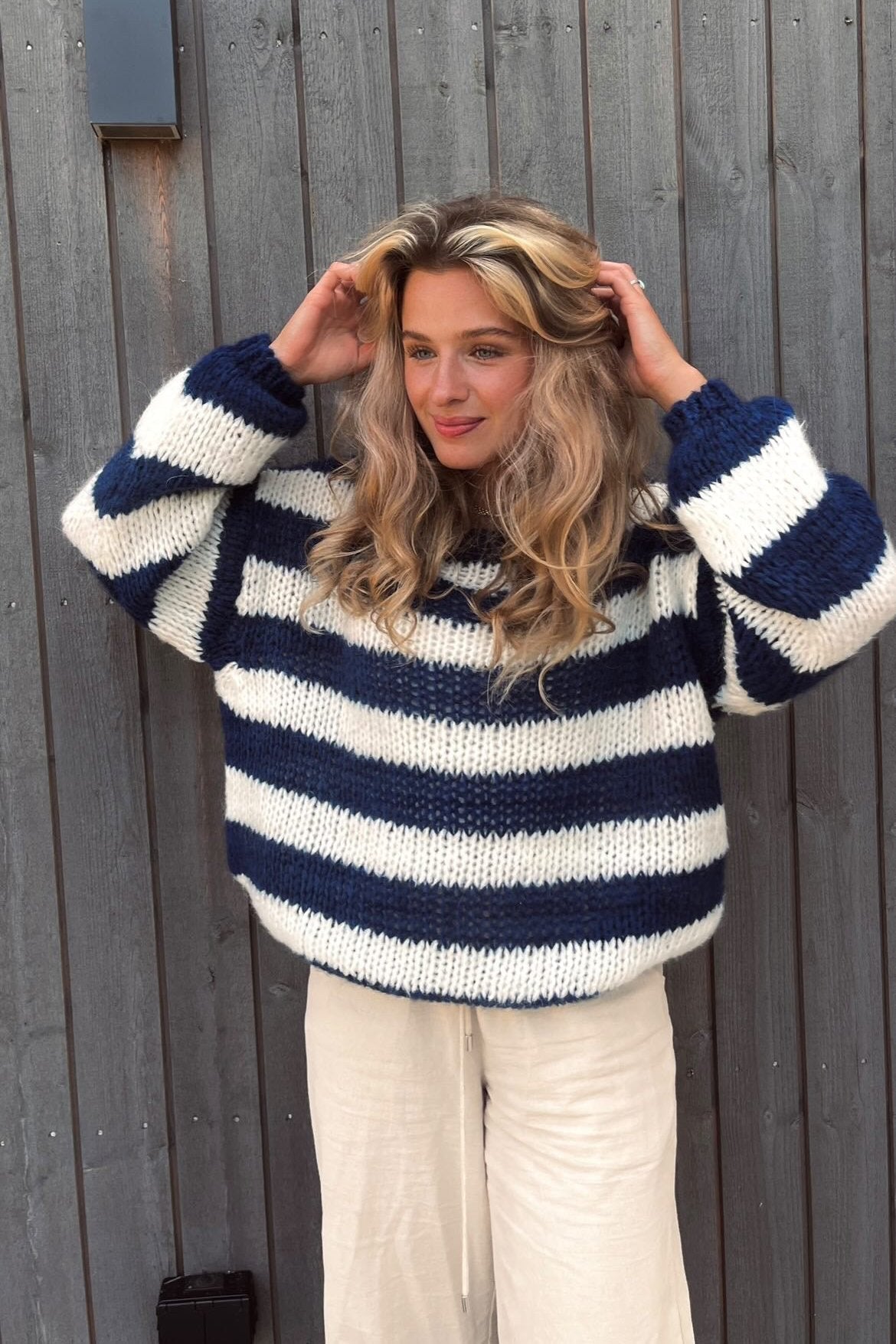 Aida | Strikket sweater med striber – tidløs & hyggelig