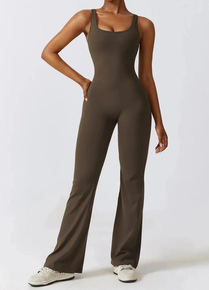 Amara | Backless V-Shape Body